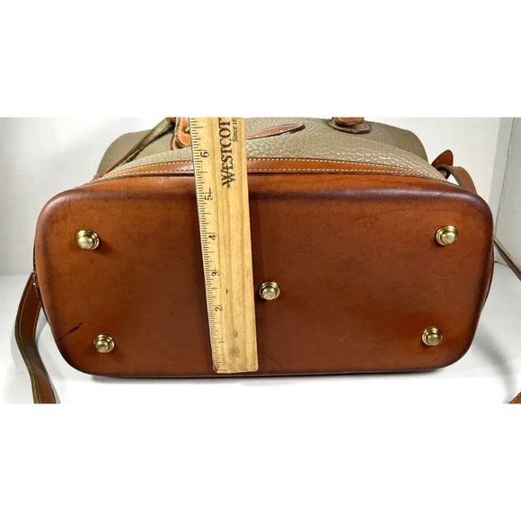Dooney & Bourke Vintage Beige Leather Satchel Doctor Shoulder Bag- Distressed - Picture 9 of 12